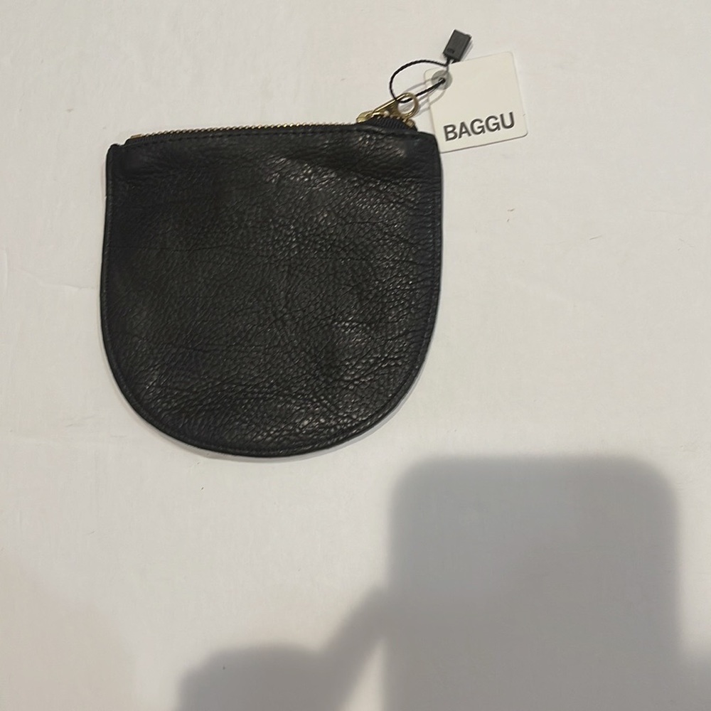 - BAGGU Small U-Pouch - Picture 3 of 3